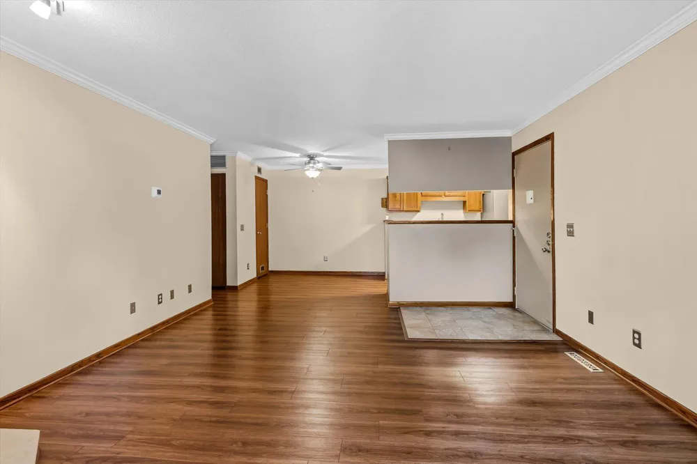 2296 Benson Avenue #G Saint Paul, MN 55116