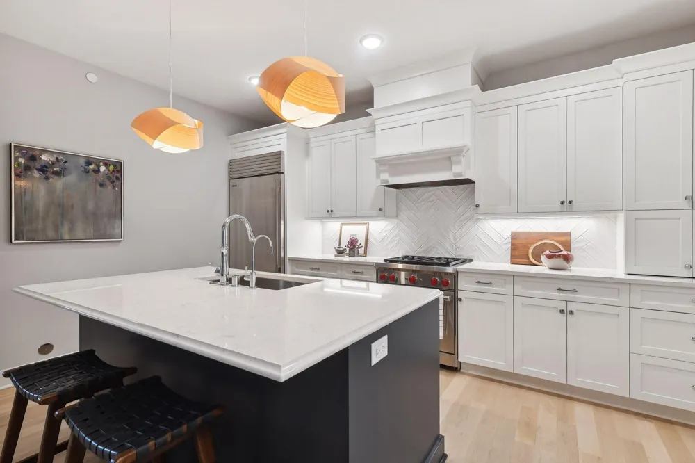222 Ferndale Road S #303 Wayzata, MN 55391