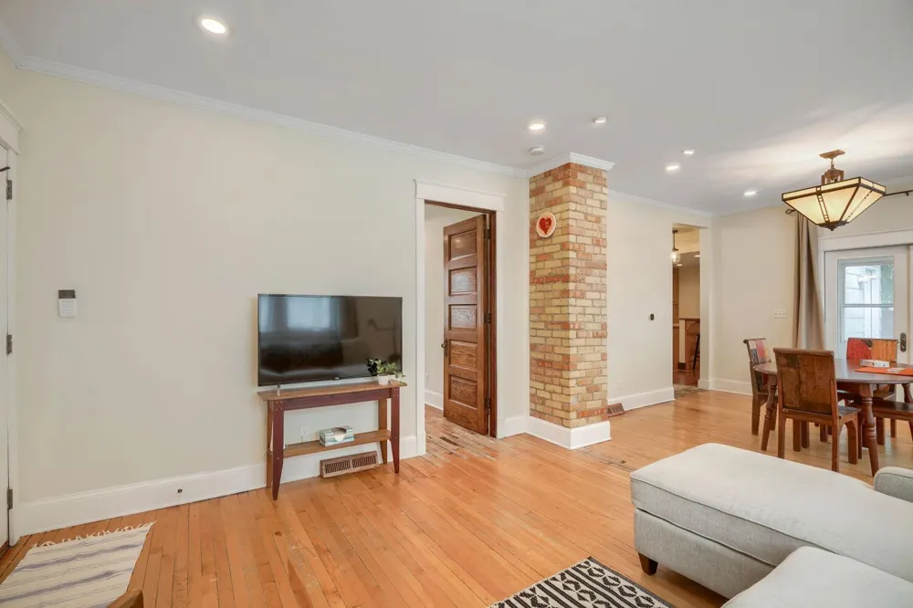 1821 Fillmore Street NE Minneapolis, MN 55418