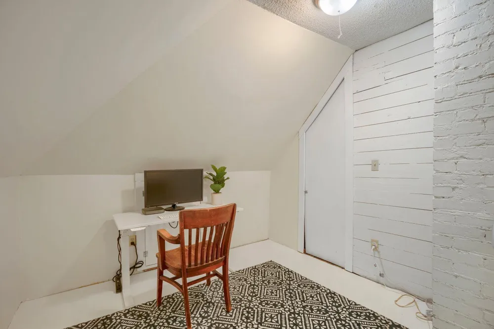 1821 Fillmore Street NE Minneapolis, MN 55418