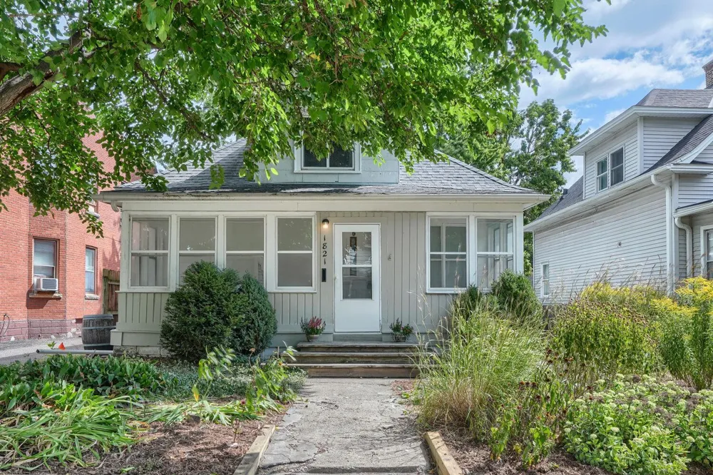 1821 Fillmore Street NE Minneapolis, MN 55418