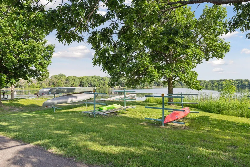 1900 Lanewood Lane Plymouth, MN 55447