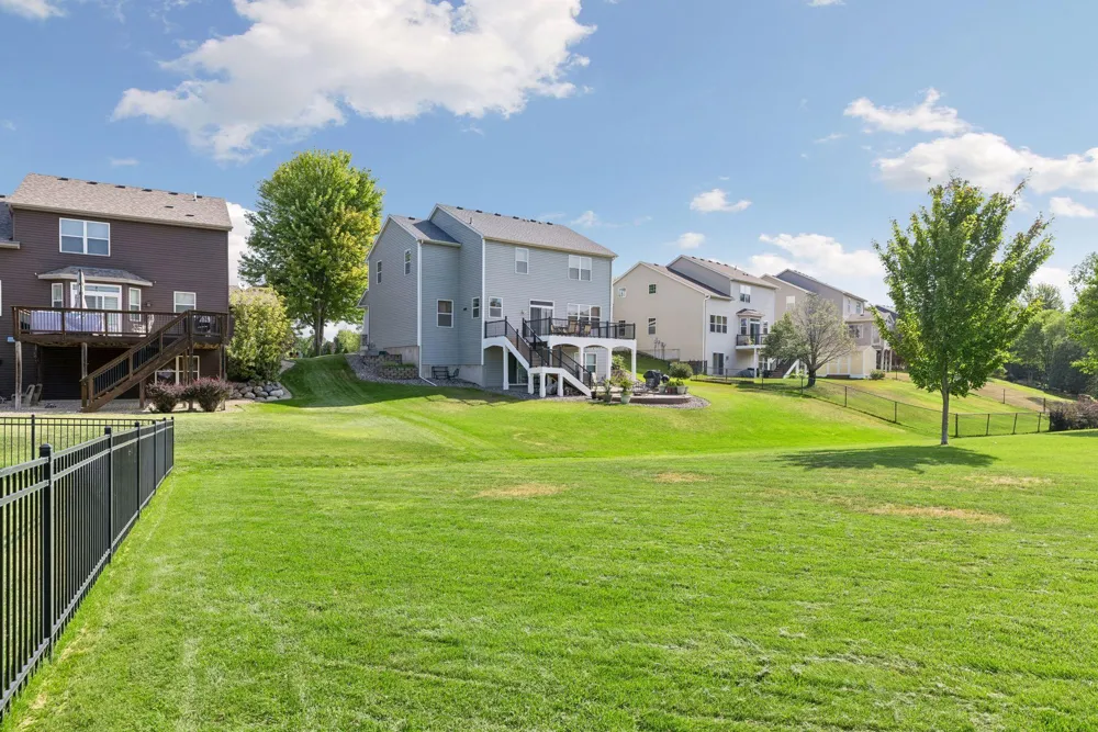 6788 Troy Lane Maple Grove, MN 55311
