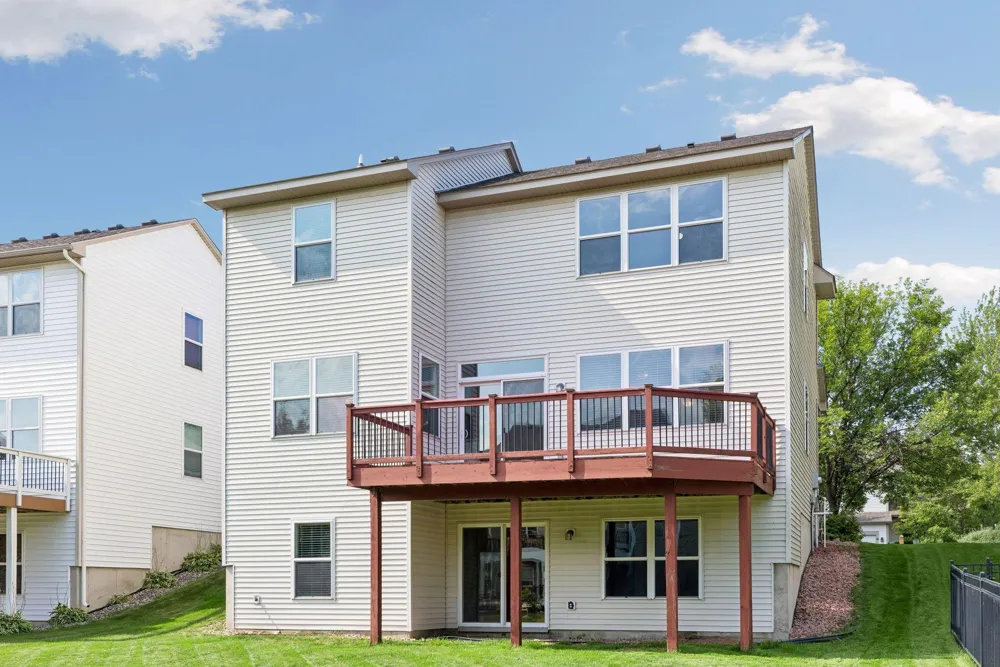 6788 Troy Lane Maple Grove, MN 55311