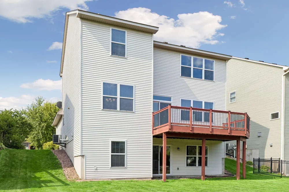 6788 Troy Lane Maple Grove, MN 55311