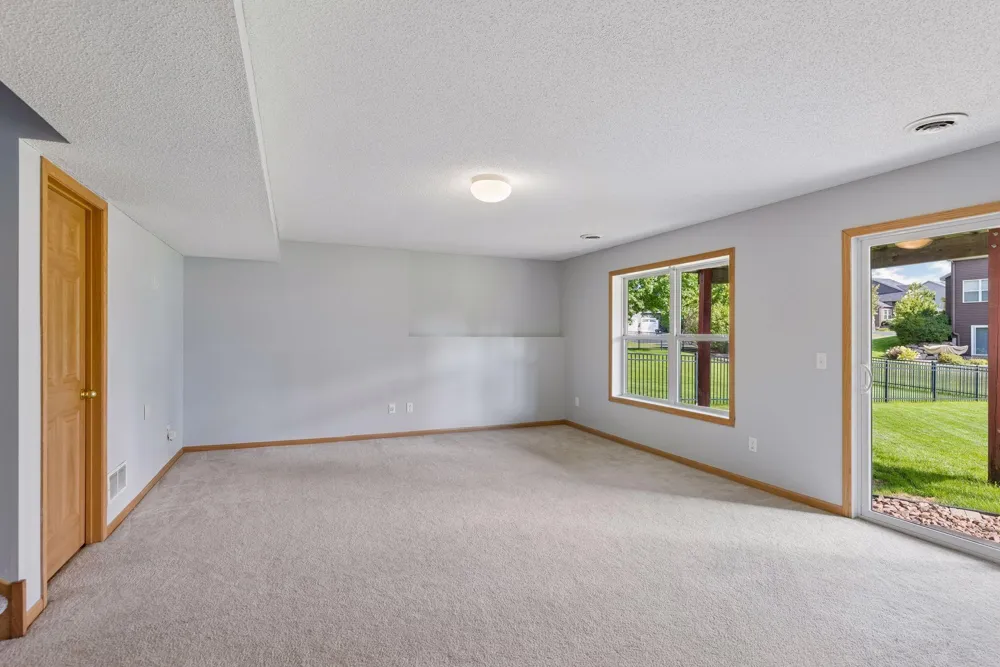 6788 Troy Lane Maple Grove, MN 55311