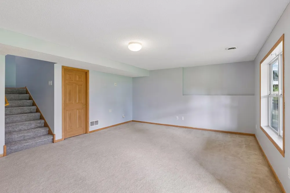 6788 Troy Lane Maple Grove, MN 55311