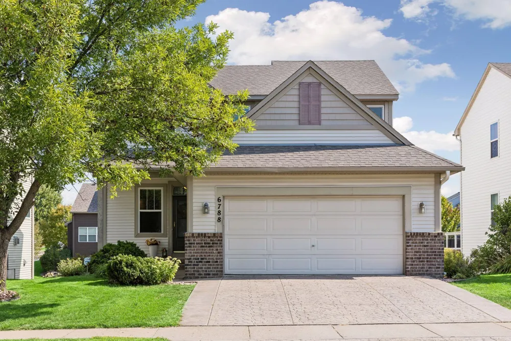 6788 Troy Lane Maple Grove, MN 55311