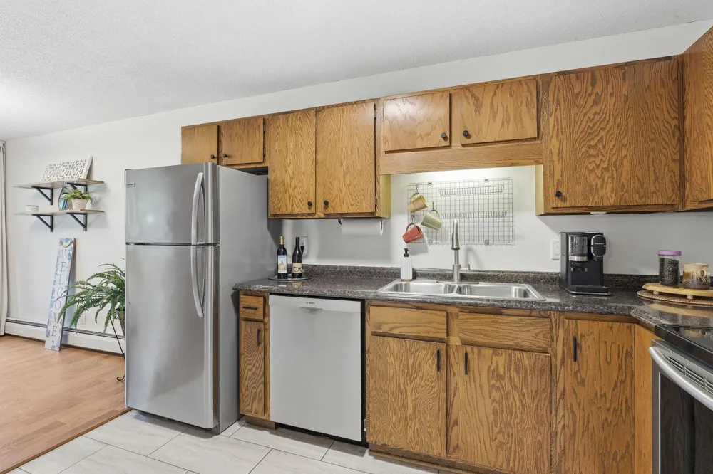 7601 W 101st Street #114 Bloomington, MN 55438