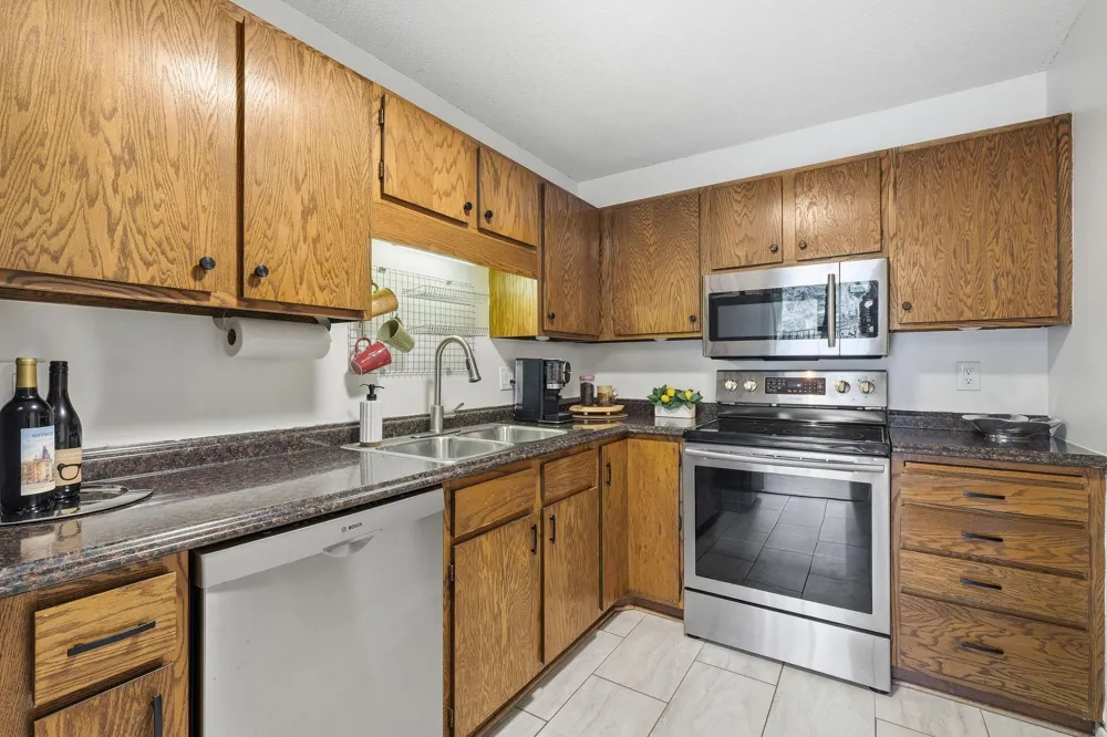 7601 W 101st Street #114 Bloomington, MN 55438
