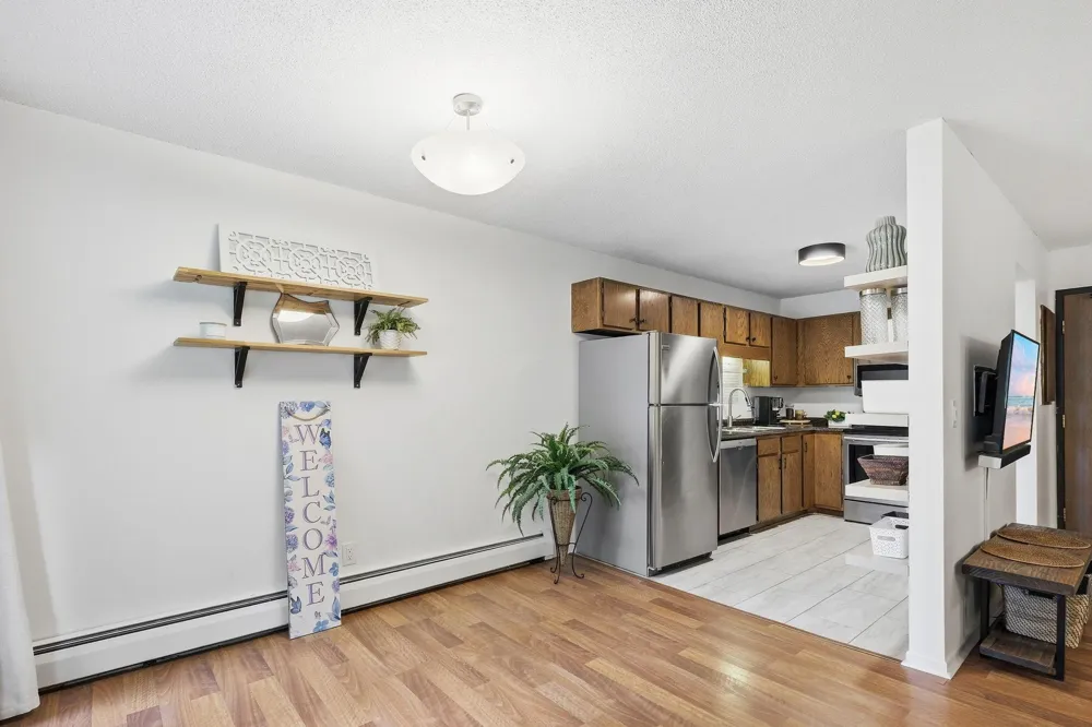7601 W 101st Street #114 Bloomington, MN 55438