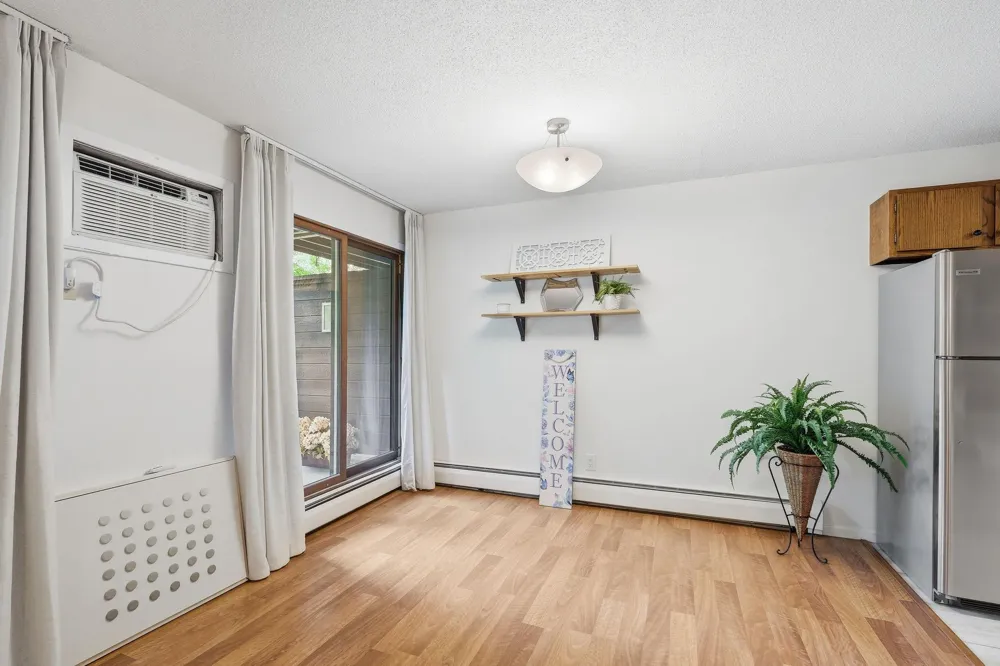7601 W 101st Street #114 Bloomington, MN 55438