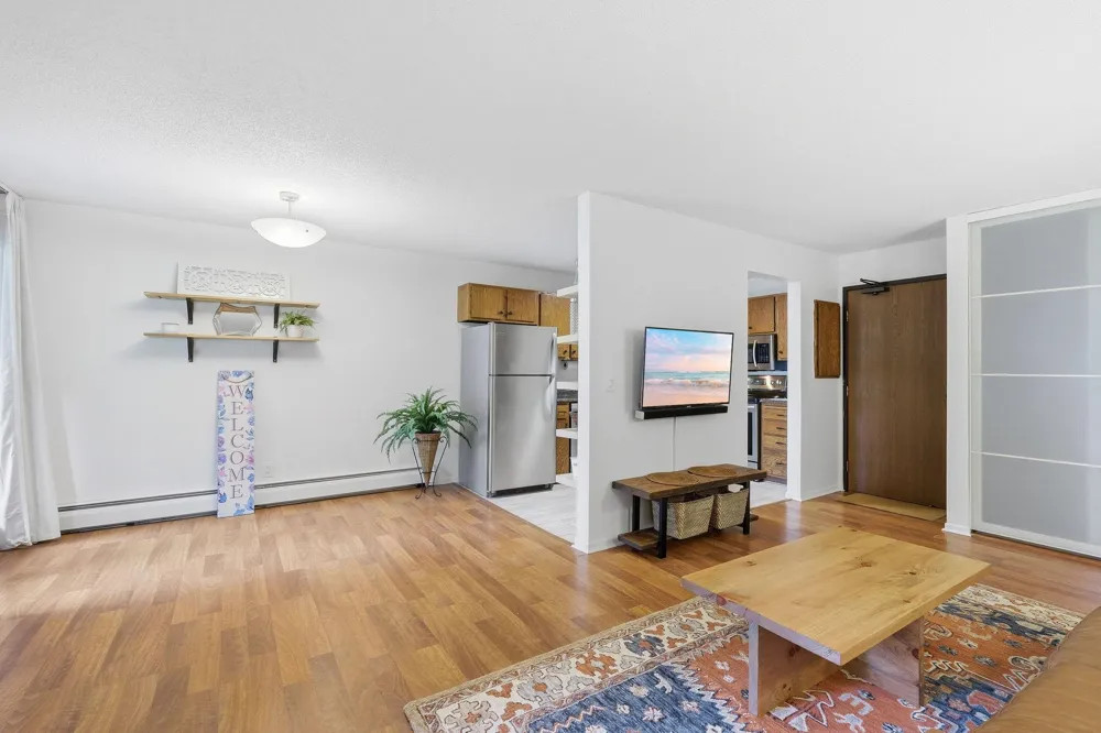 7601 W 101st Street #114 Bloomington, MN 55438