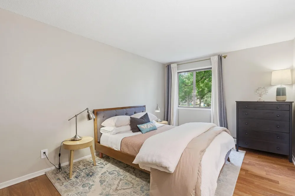 7601 W 101st Street #114 Bloomington, MN 55438