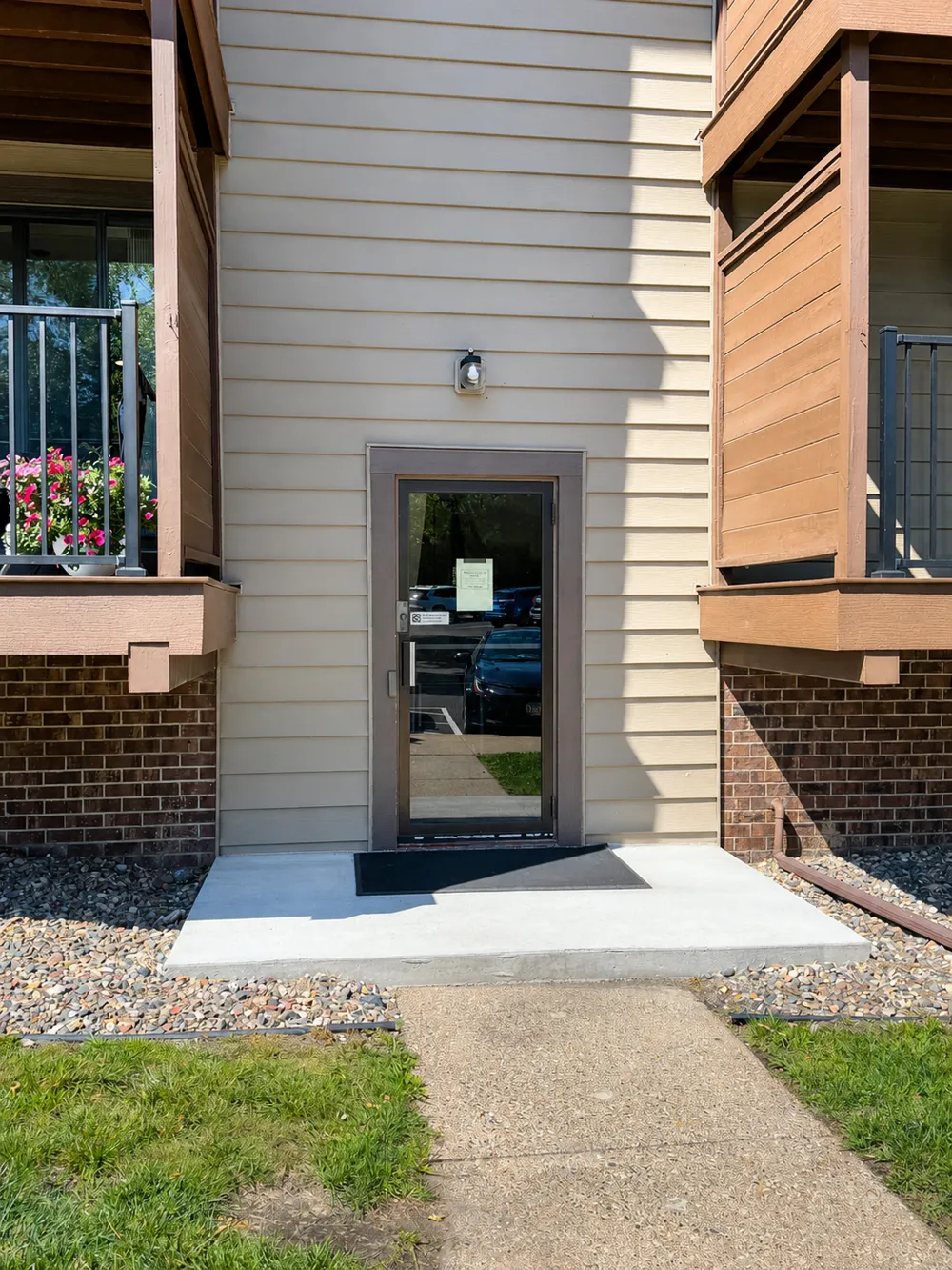 7601 W 101st Street #114 Bloomington, MN 55438