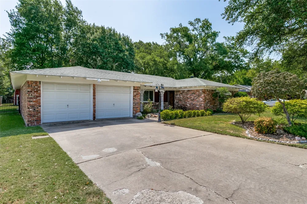 4708 Cummings Drive North Richland Hills, TX 76180