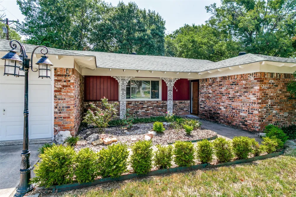 4708 Cummings Drive North Richland Hills, TX 76180