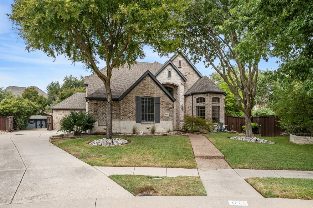 1801 San Carlos Avenue Allen, TX 75002