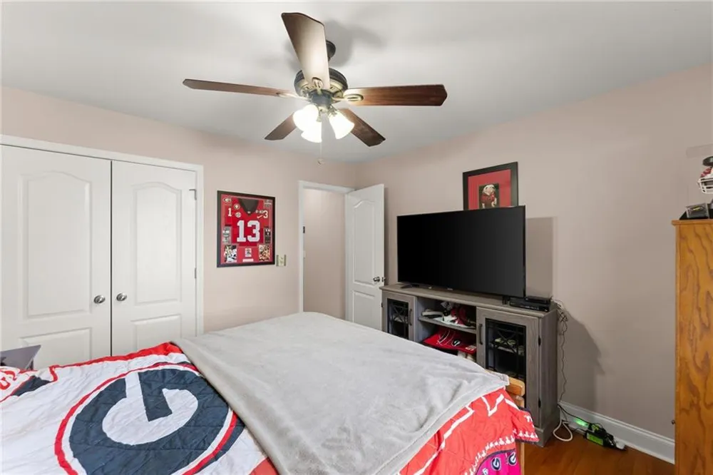 286 Middle Fork Lane Carnesville, GA 30521