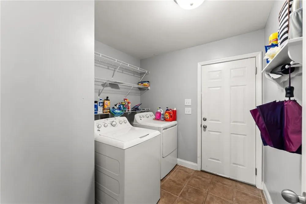 286 Middle Fork Lane Carnesville, GA 30521