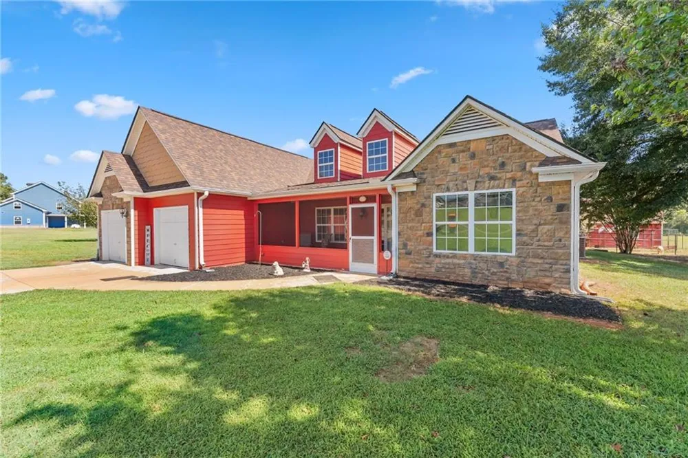 286 Middle Fork Lane Carnesville, GA 30521
