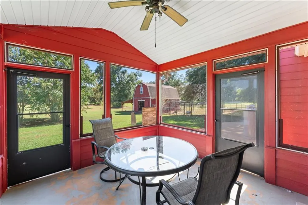 286 Middle Fork Lane Carnesville, GA 30521