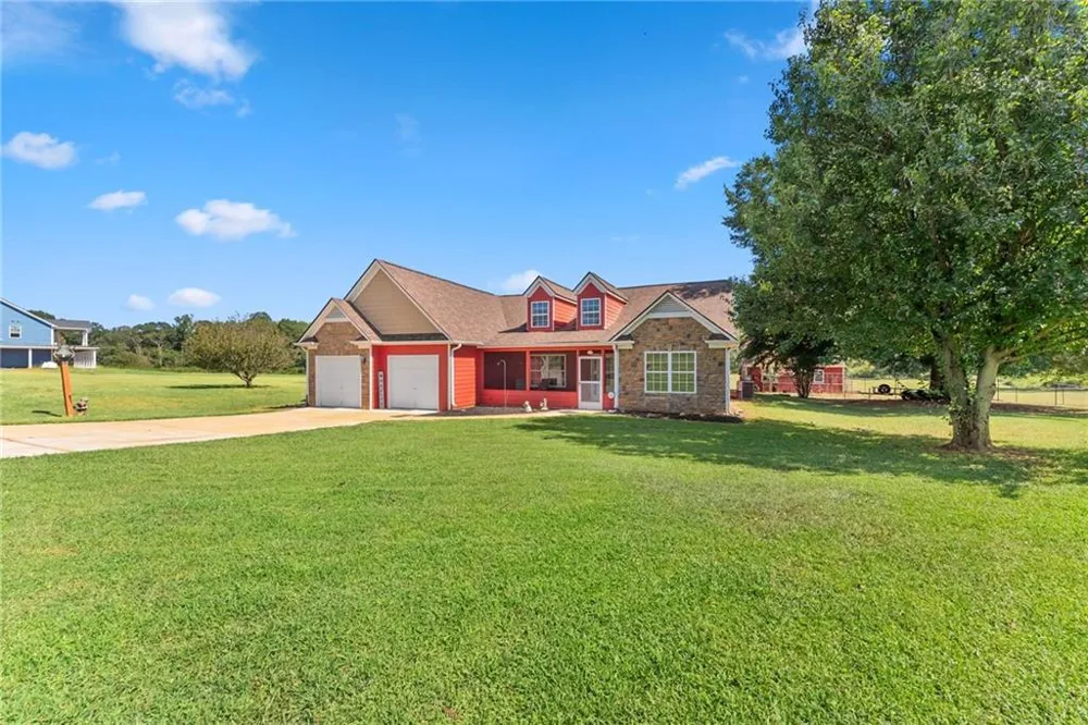 286 Middle Fork Lane Carnesville, GA 30521