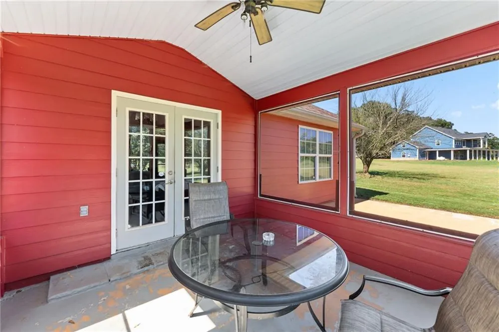 286 Middle Fork Lane Carnesville, GA 30521