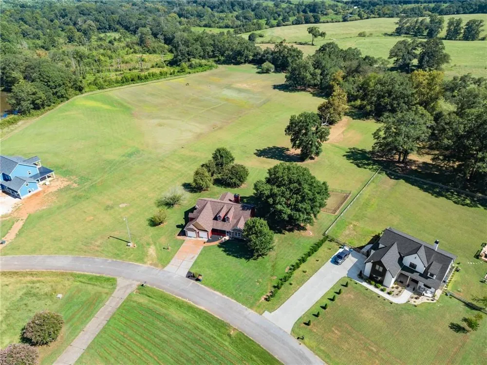 286 Middle Fork Lane Carnesville, GA 30521