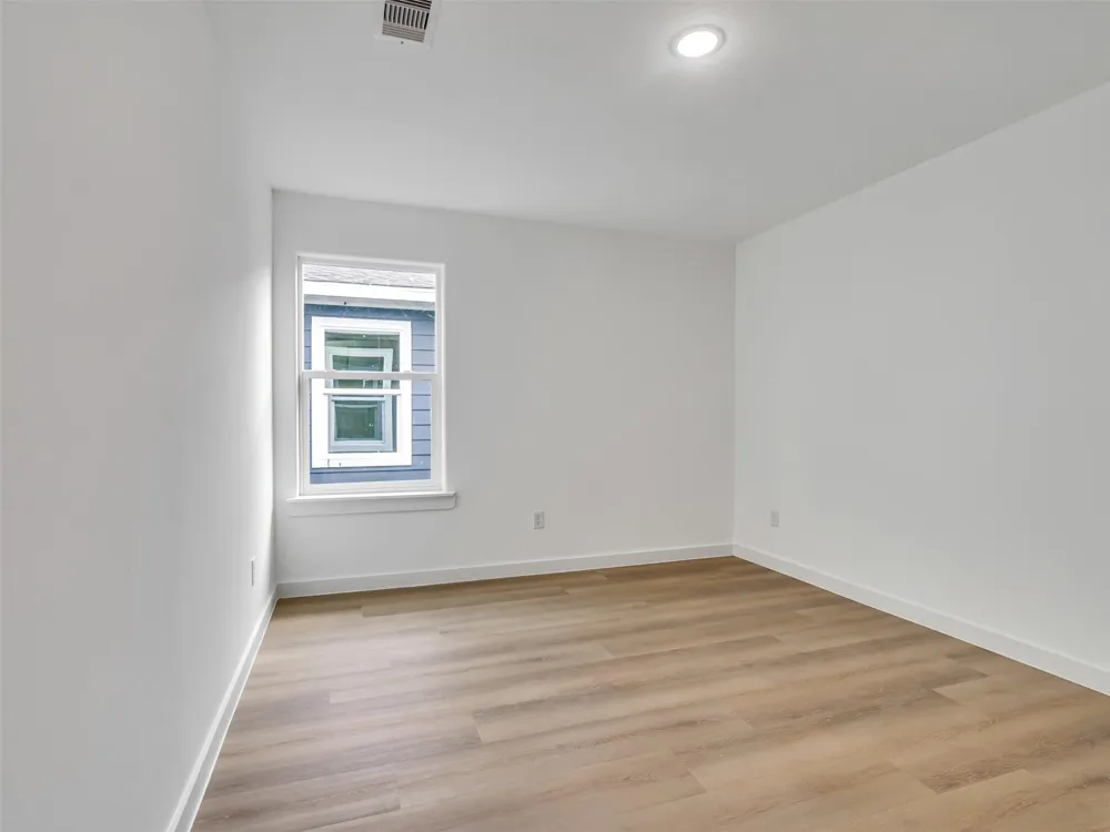 8102 Crestview Unit A/B Drive Houston, TX 77028