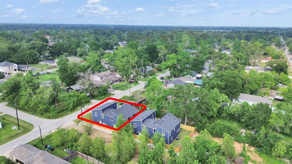 8102 Crestview Unit A/B Drive Houston, TX 77028