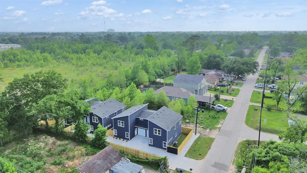 8102 Crestview Unit A/B Drive Houston, TX 77028