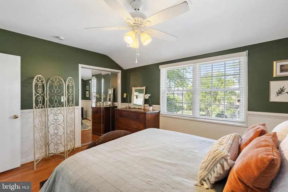 3740 KELLER AVENUE Alexandria, VA 22302