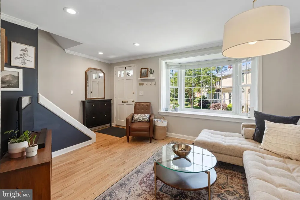 3740 KELLER AVENUE Alexandria, VA 22302