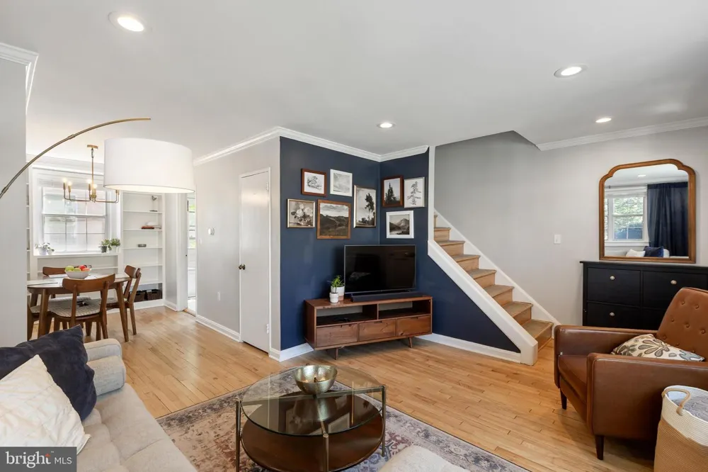 3740 KELLER AVENUE Alexandria, VA 22302