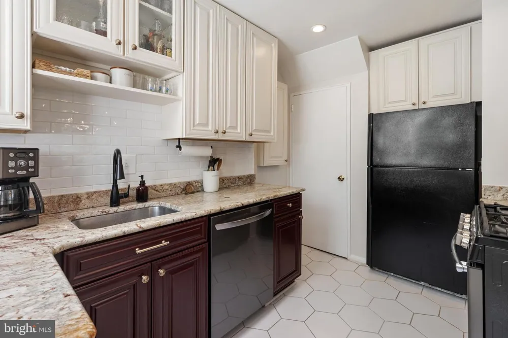 3740 KELLER AVENUE Alexandria, VA 22302