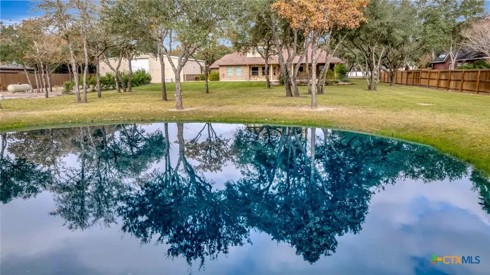 249 Post Oak Bend Inez, TX 77968