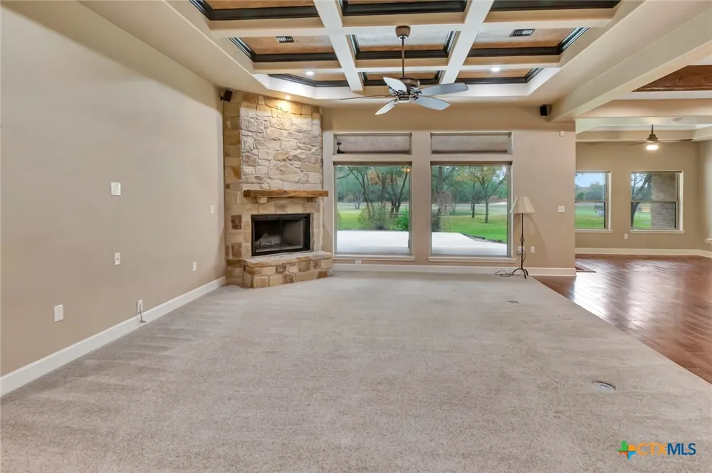 249 Post Oak Bend Inez, TX 77968