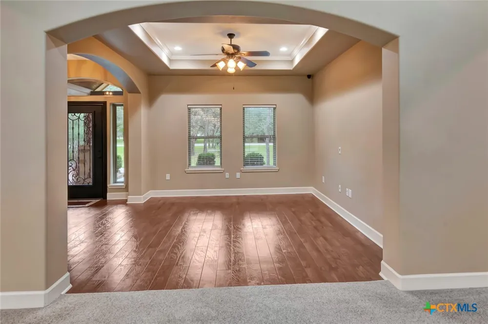 249 Post Oak Bend Inez, TX 77968