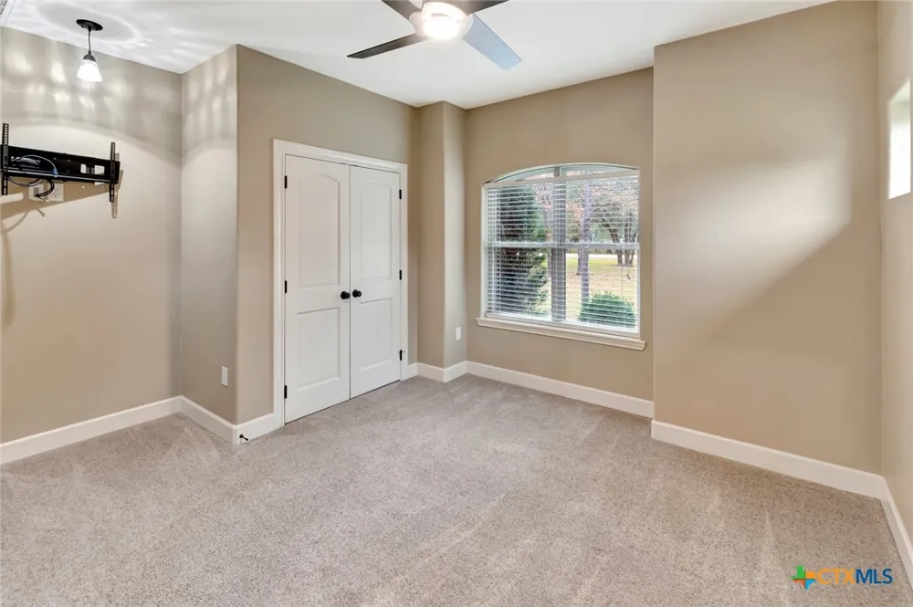 249 Post Oak Bend Inez, TX 77968