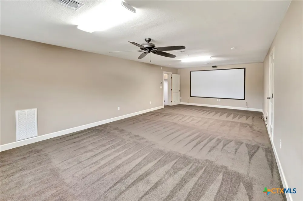 249 Post Oak Bend Inez, TX 77968
