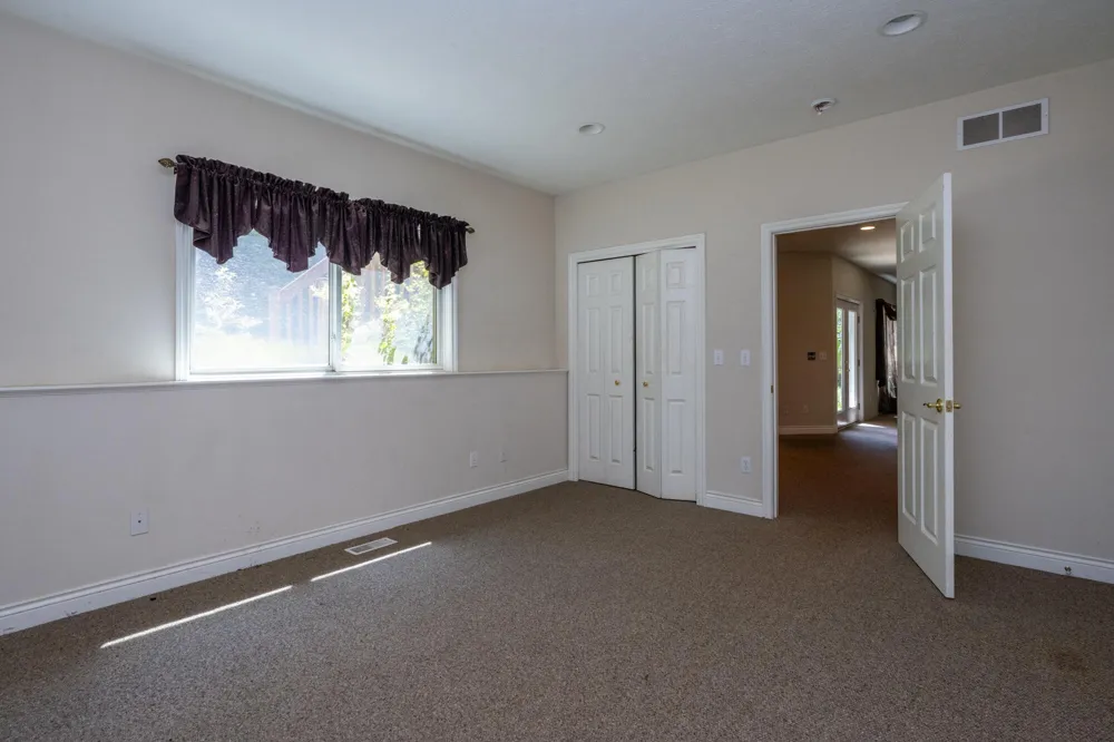 5789 Rolling Pines Court Kalamazoo, MI 49009