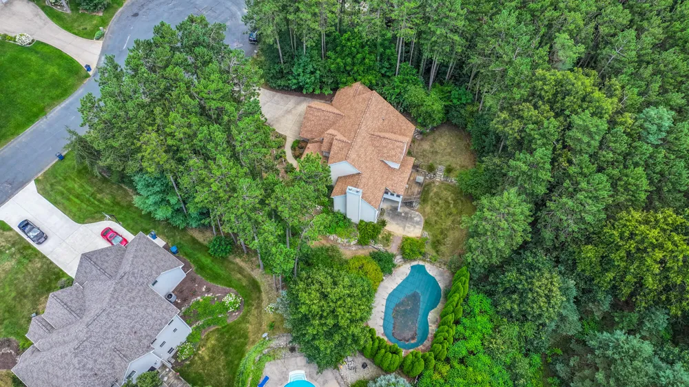 5789 Rolling Pines Court Kalamazoo, MI 49009
