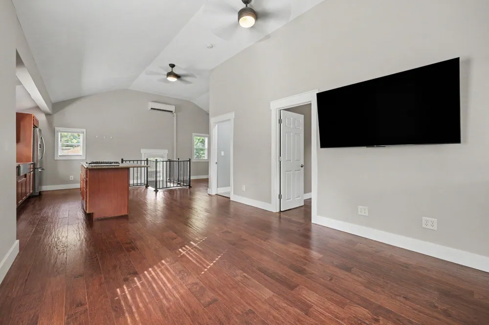 327 Lewis Street Rockford, MI 49341