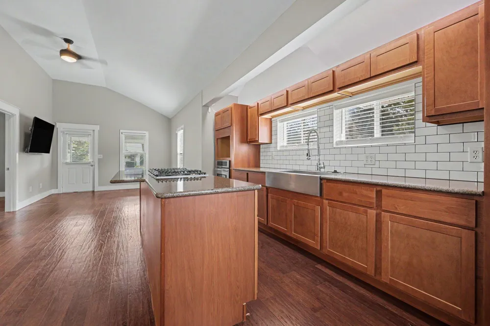 327 Lewis Street Rockford, MI 49341