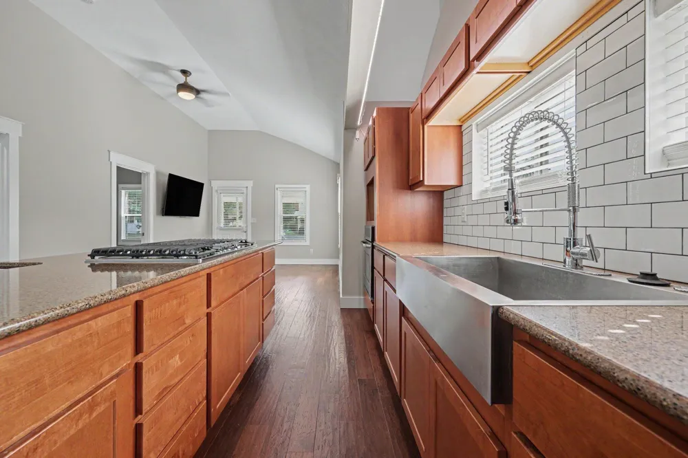 327 Lewis Street Rockford, MI 49341
