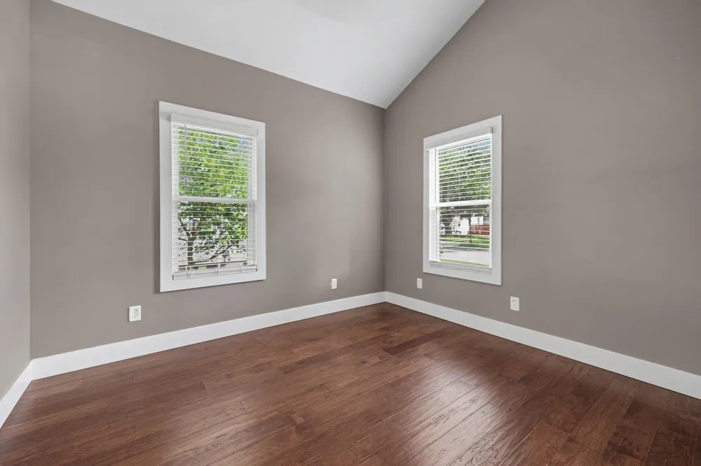 327 Lewis Street Rockford, MI 49341