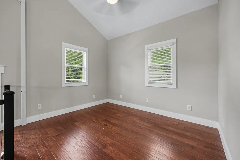 327 Lewis Street Rockford, MI 49341