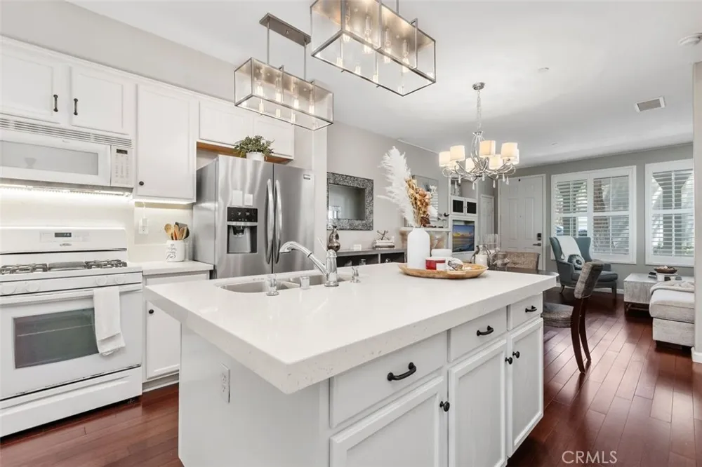 25 Platinum Ladera Ranch, CA 92694