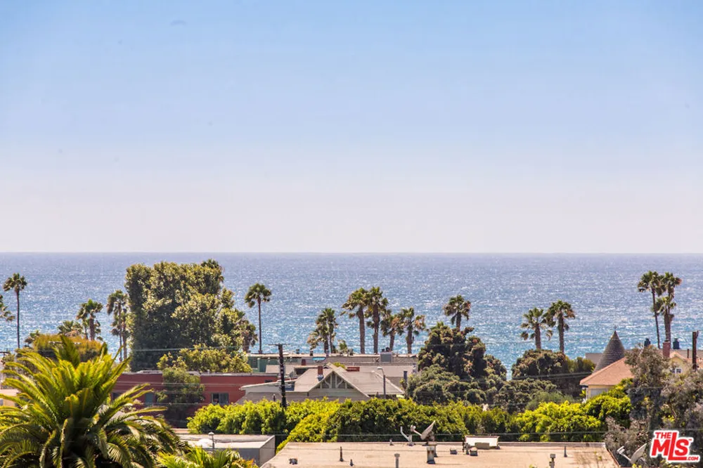 2418 4th Street Santa Monica, CA 90405